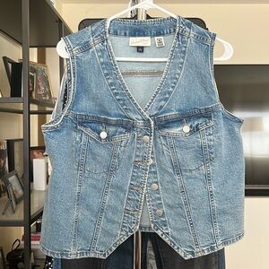Universal Thread by Target denim vest.